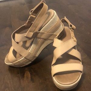 Antelope wedge sandals